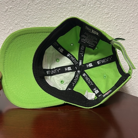 Neon Green Cap with Embroidered Seattle Seahawks Logo toddler velcro strap - Picture 8 of 8